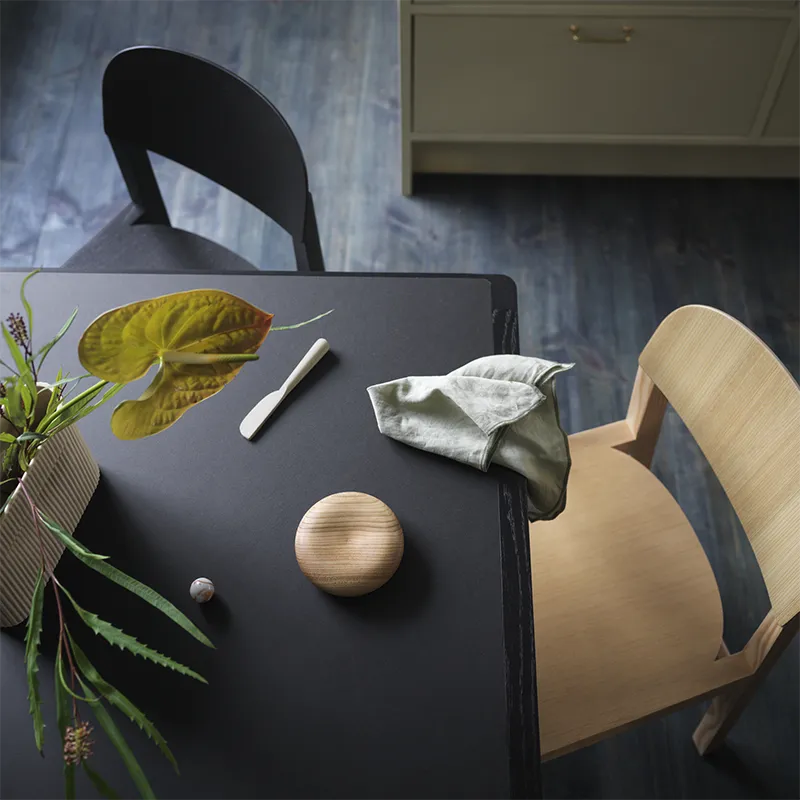 Workshop Chair - Black