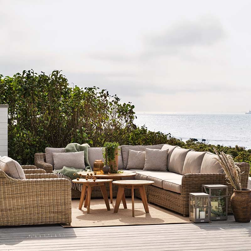 Glendon corner piece rustic synthetic rattan