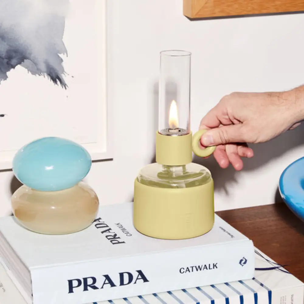 Flamtastique oil lamp XS pale yellow