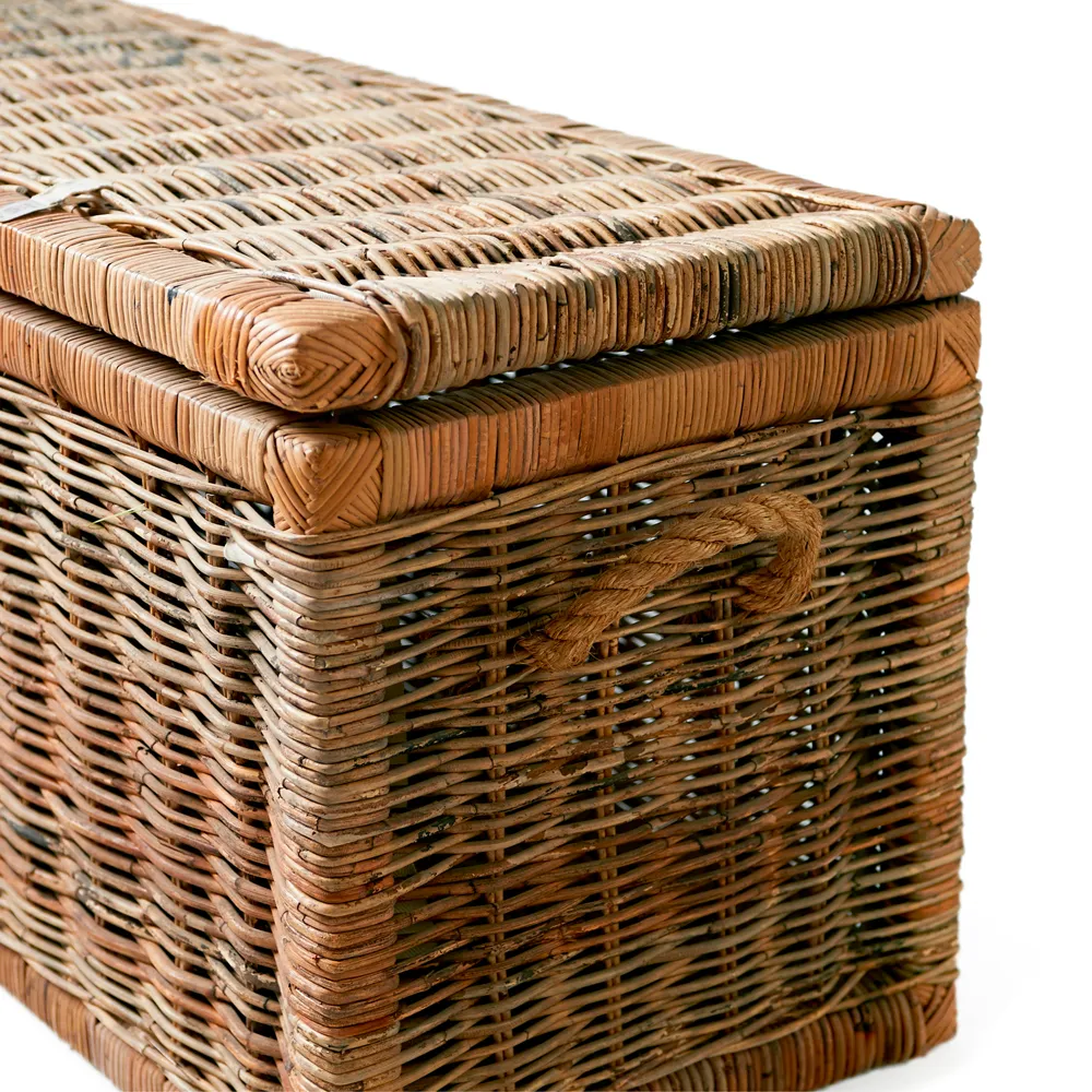  Rustic rattan chest, 160x40 cm