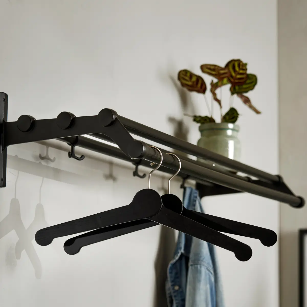 3-pack Nostalgi Hanger Black