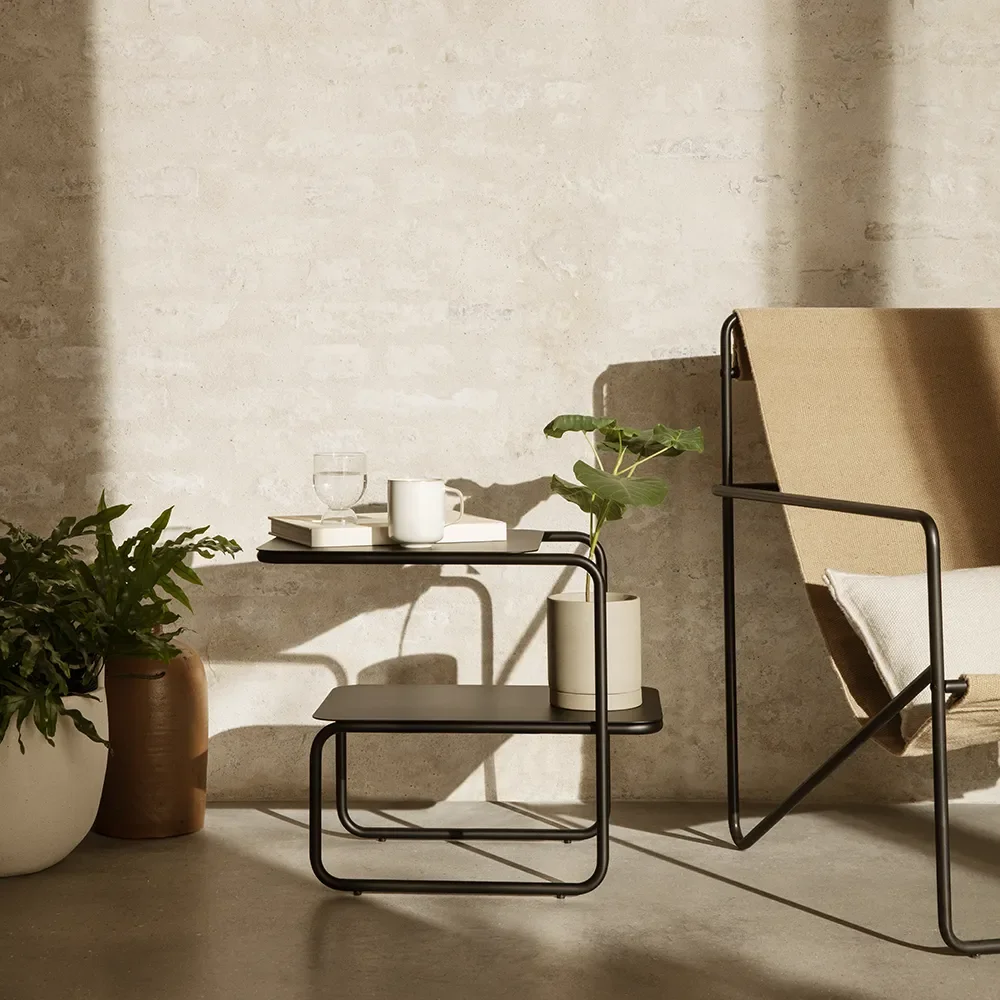 Level Side Table Black