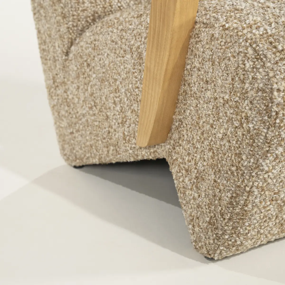 Olek Armchair - taupe Bay