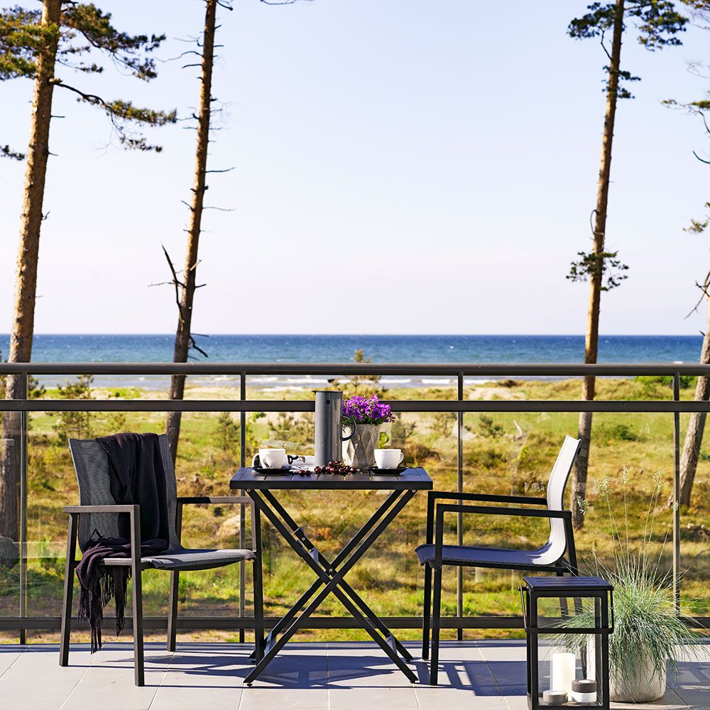 Wilkie folding table 72x72 cm black