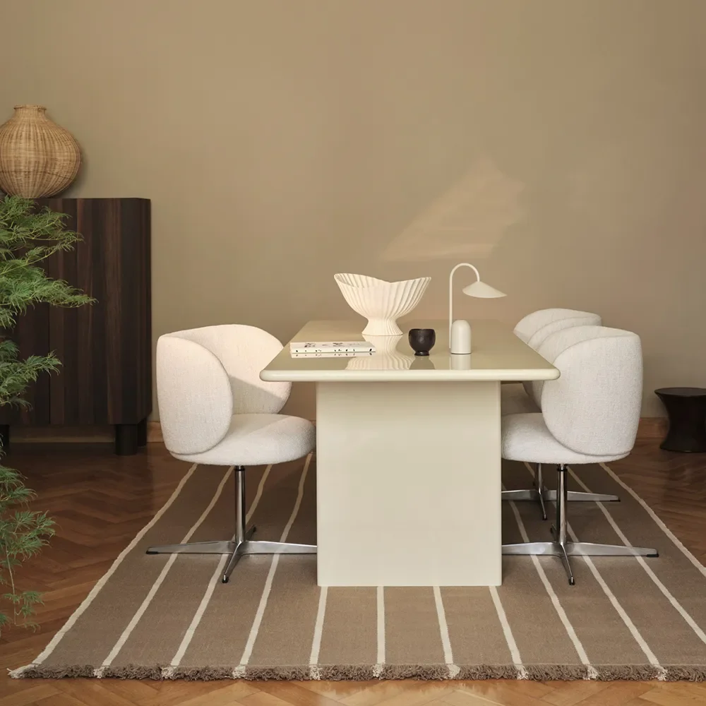 Rink Dining table 240x90 cm - Eggshell