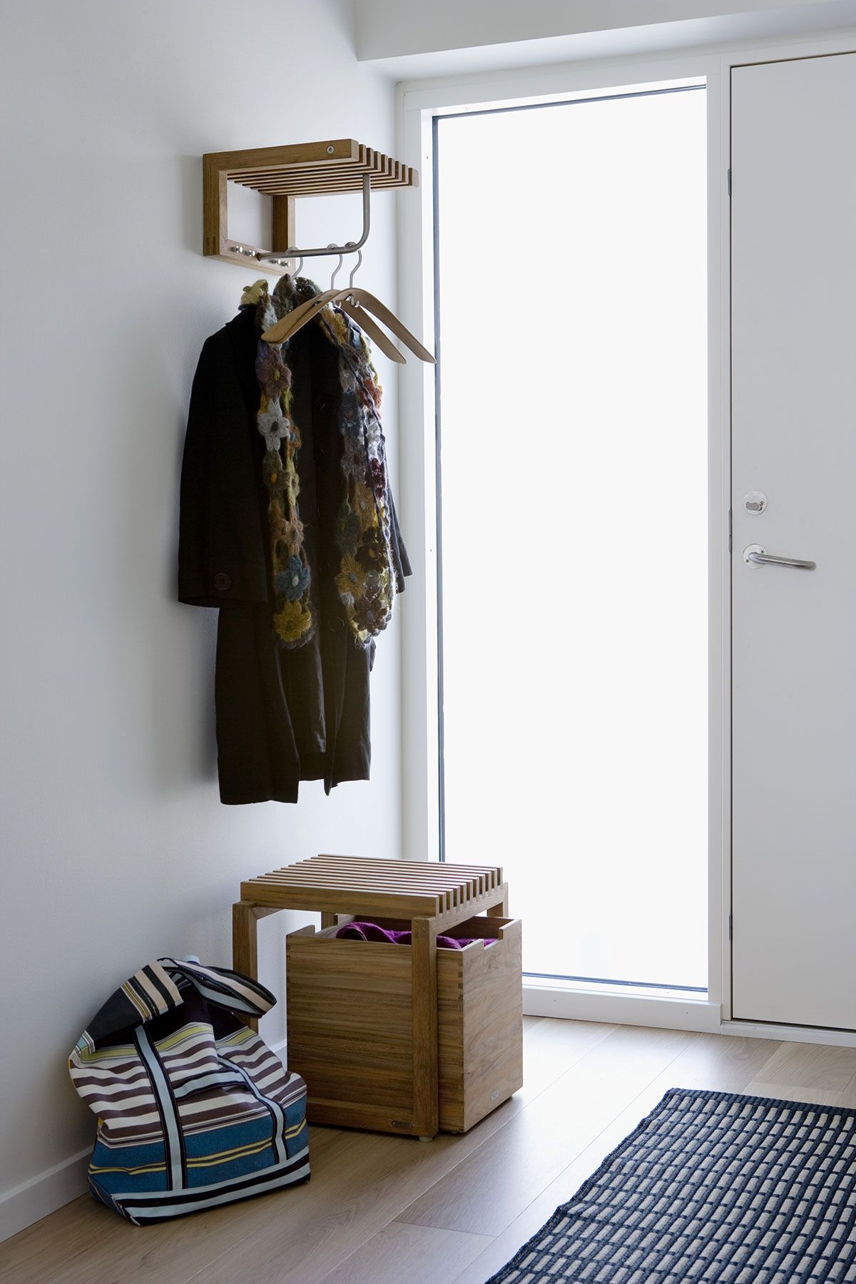 Cutter coat hanger 100 cm Black Oak