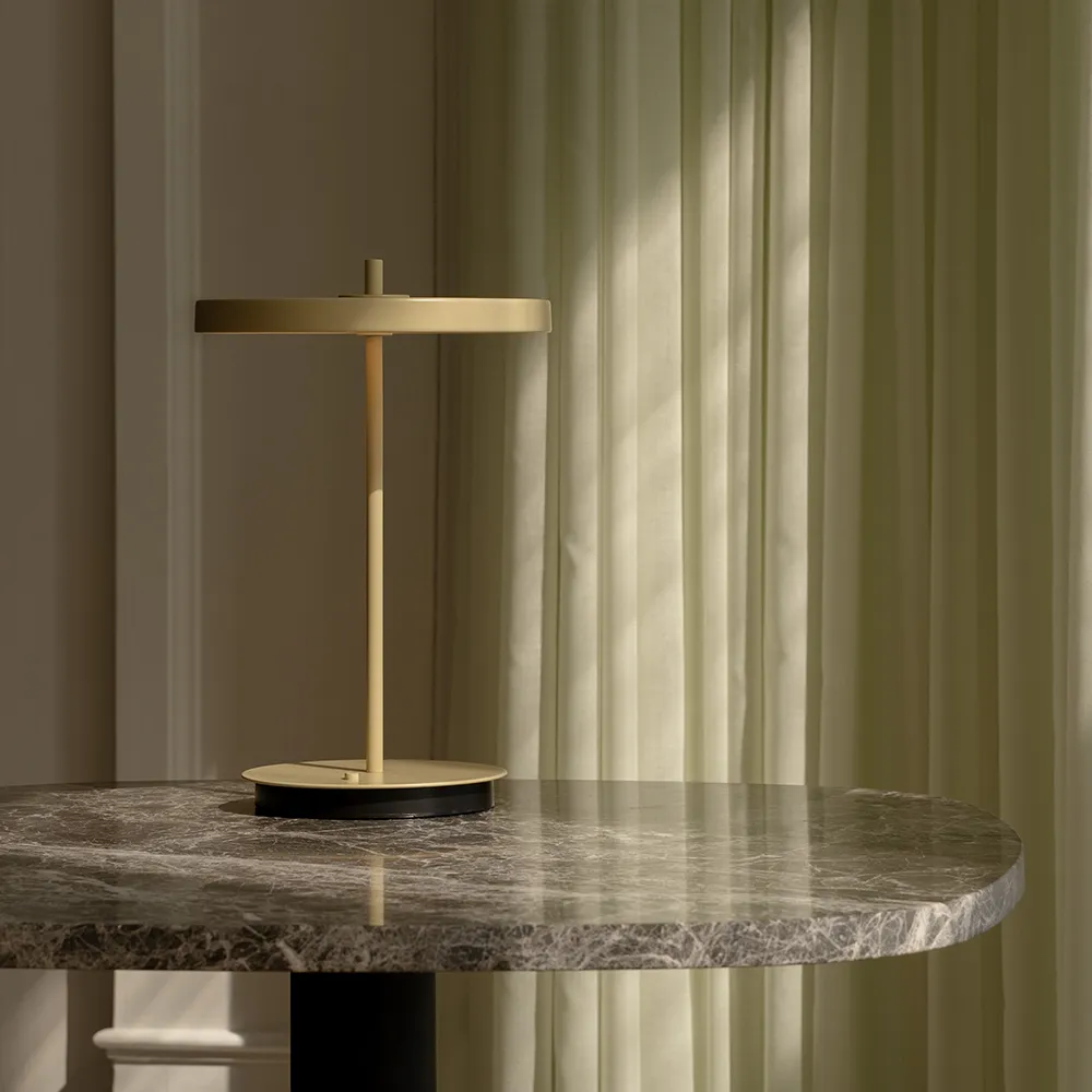 Asteria Move Monochrome Portable Lamp Leaf