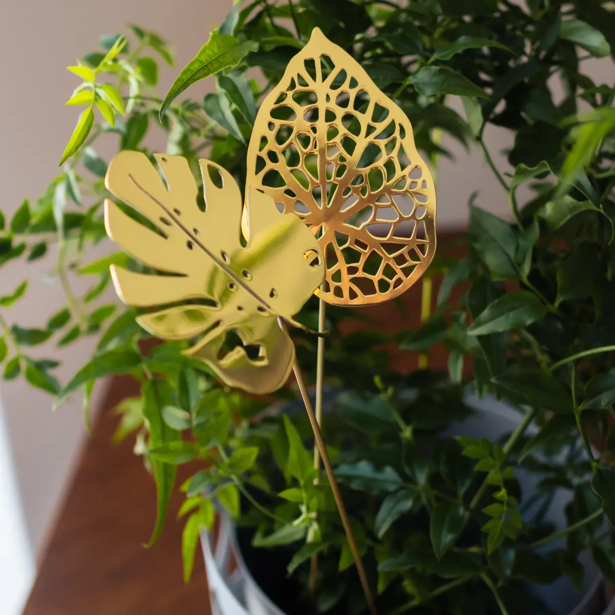 Brass Leaves Water decorative leaves brass