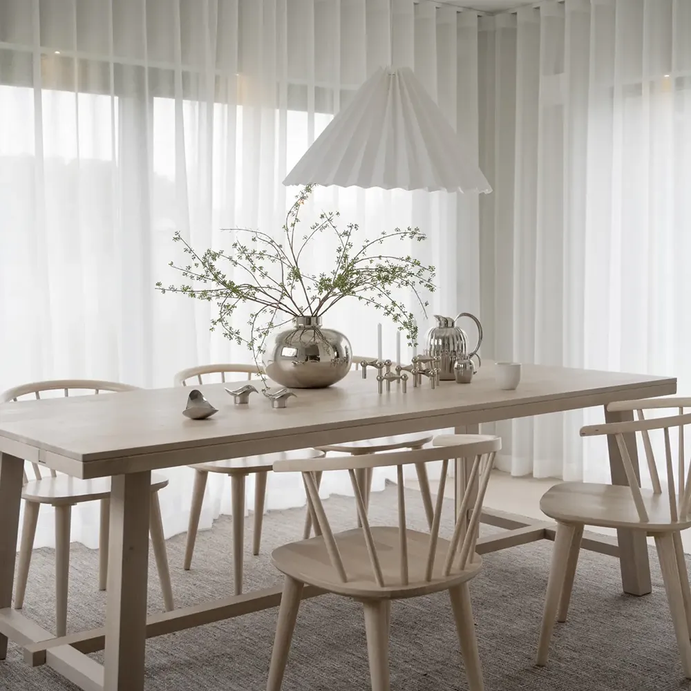 Carmen dining chair white pigmented