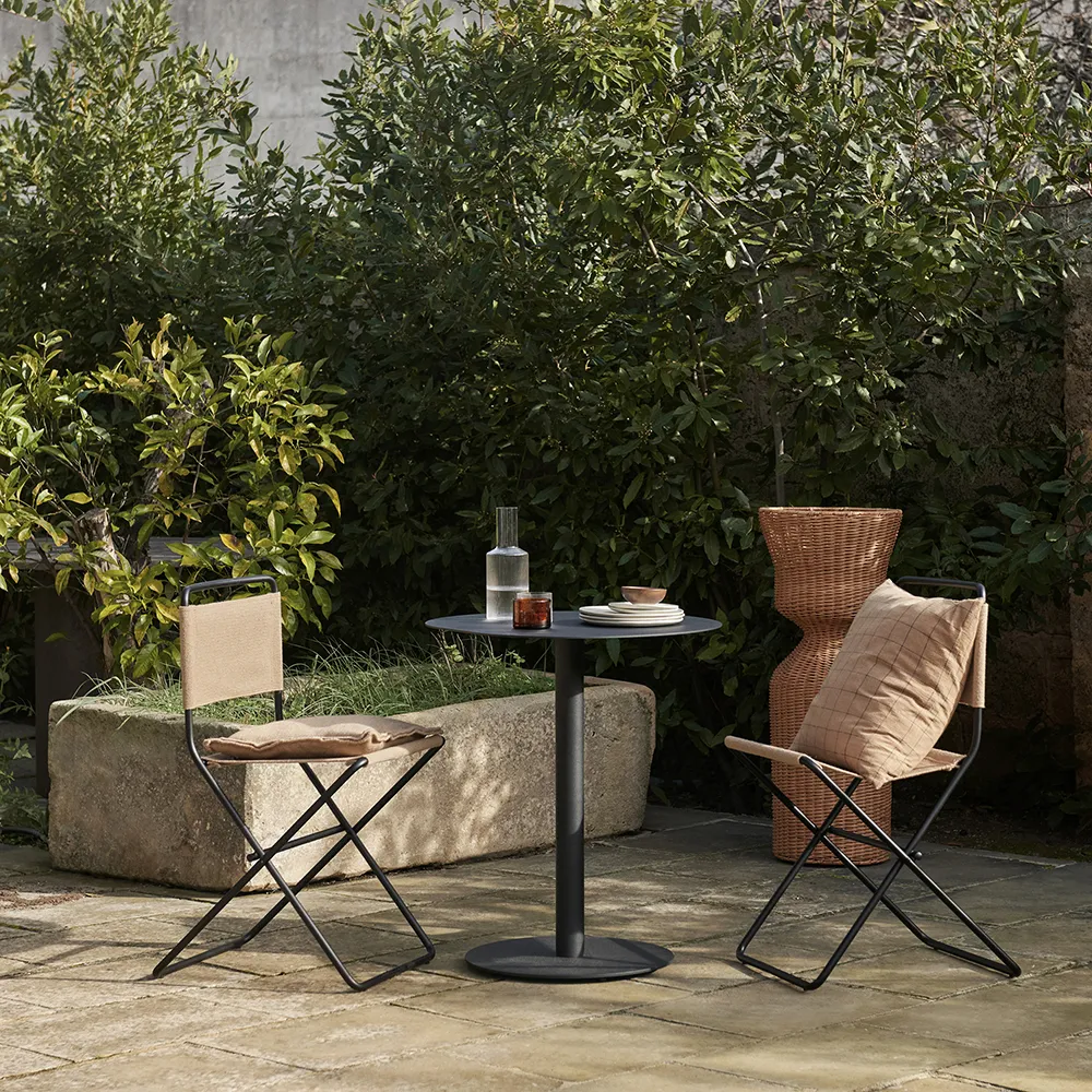 Pond Café Table Black