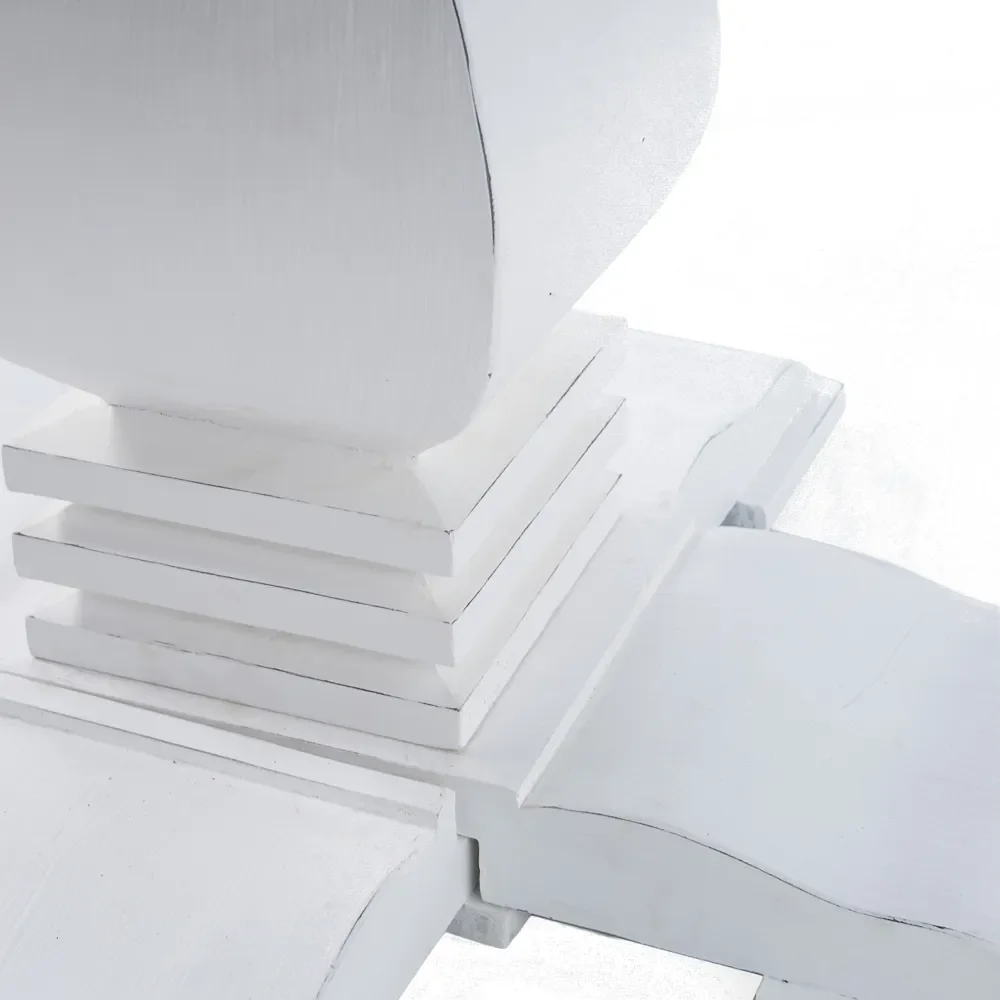 Crossroads Round Dining table Ø140 cm