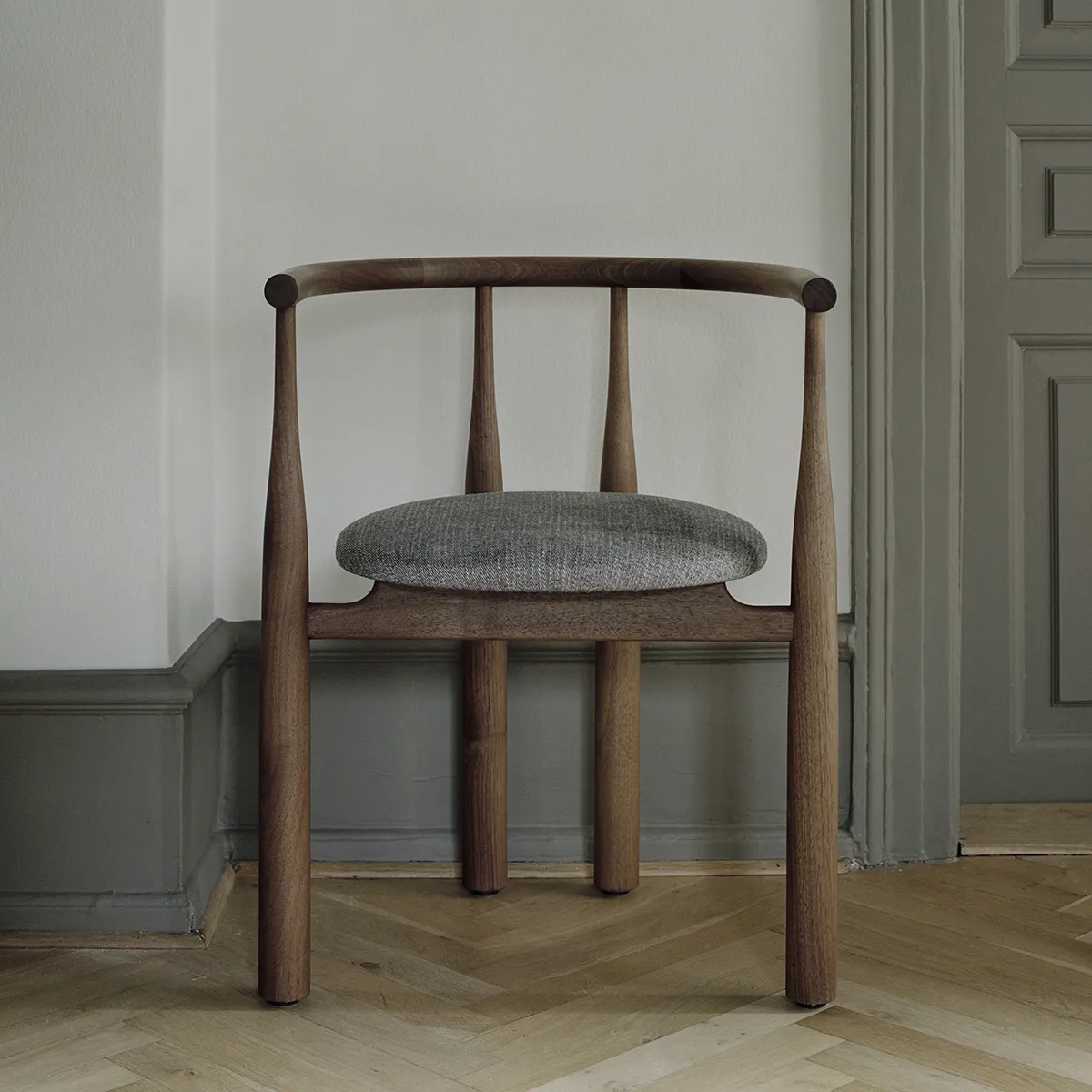Dining Chair Bukowski Walnut Romo Linara with armrest
