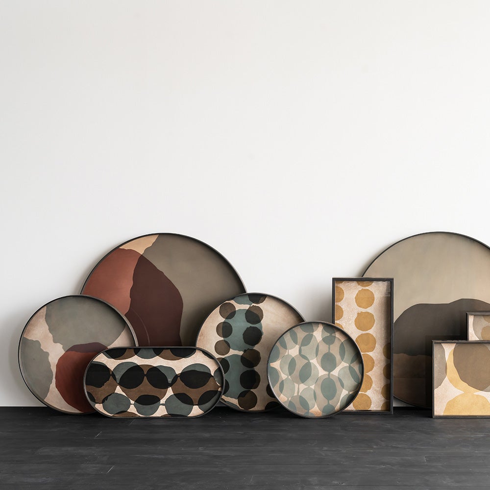 Overlapping Dots tray 38x38 cm