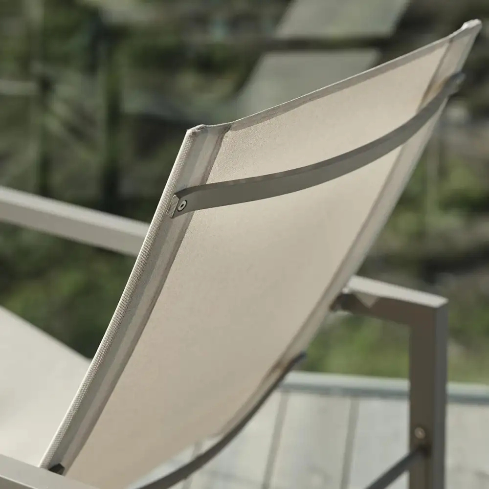 Vevi armchair Khaki/Offwhite