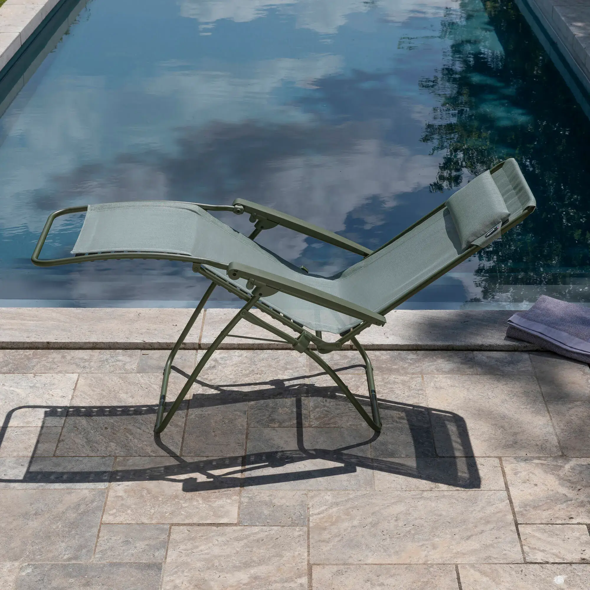 Lafuma R Clip Sun Lounger Green