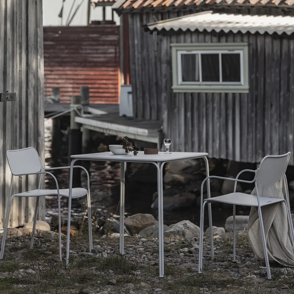 Libelle dining table 70x70 cm Grey