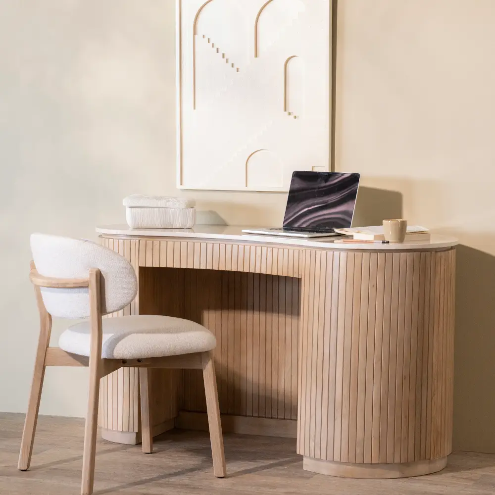 Kira Desk
