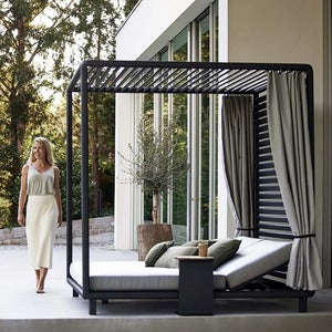 Laze cabana/sunbed