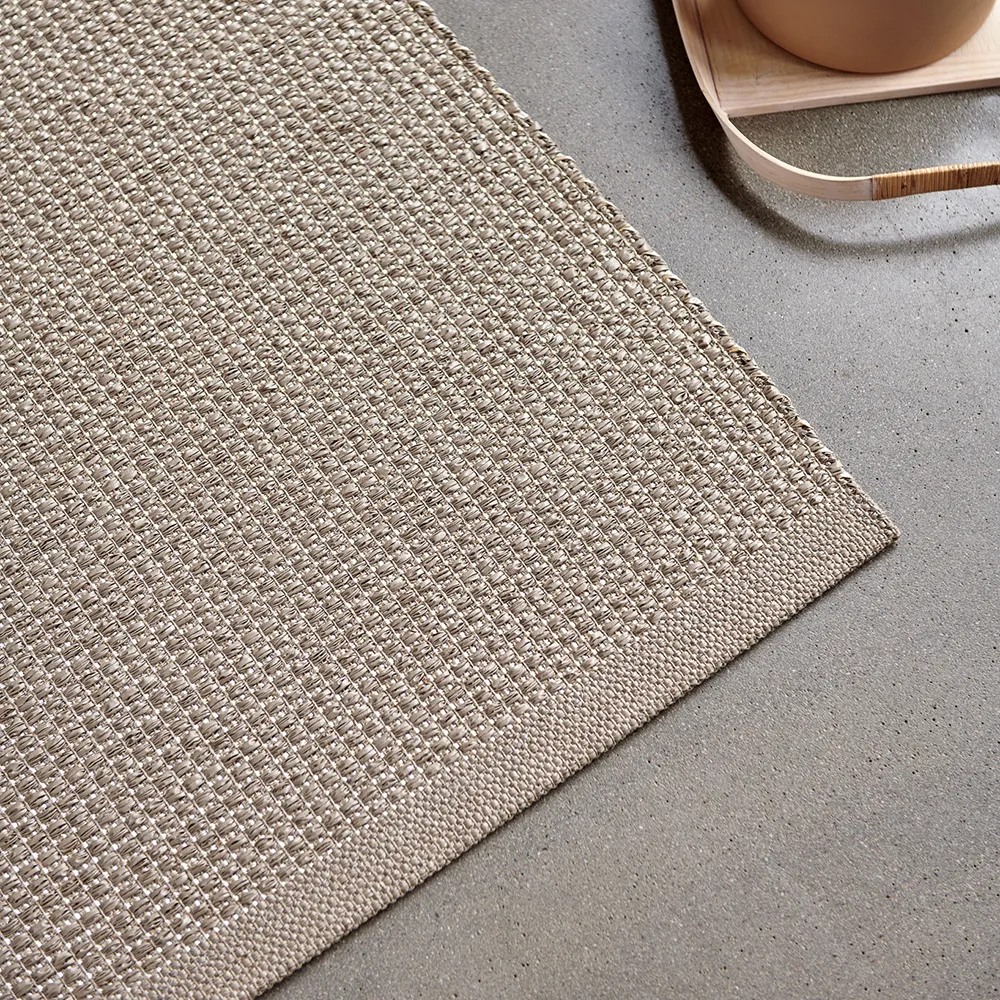 Emm carpet 70 x 120 cm Potato/Beige Metallic