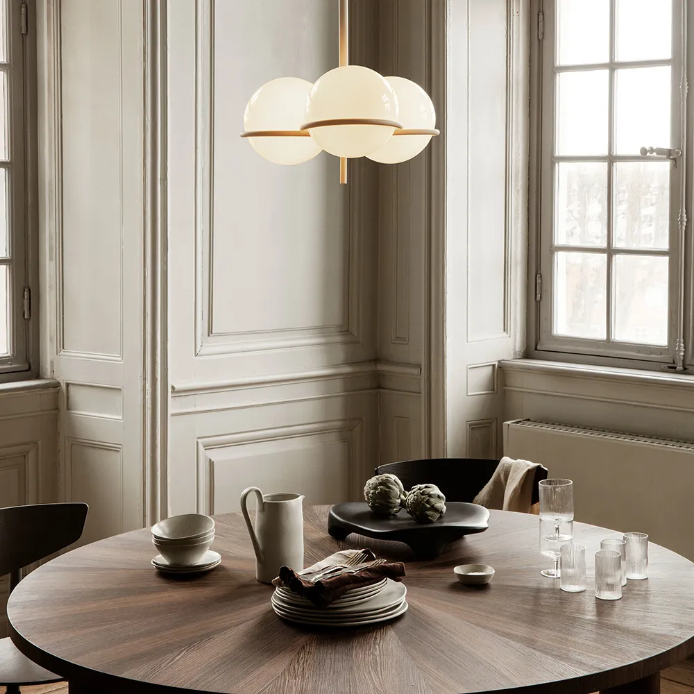 Post Dining Table Ø150 cm