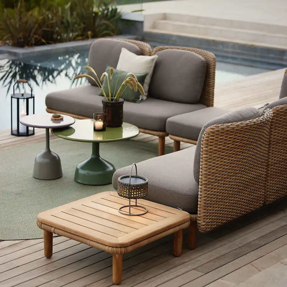 Arch teak coffee table