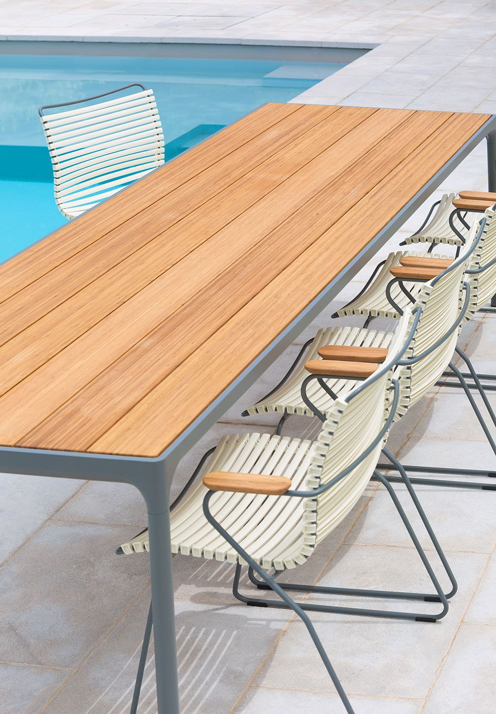 Four dining table 270x90 cm grey/bamboo aluminium