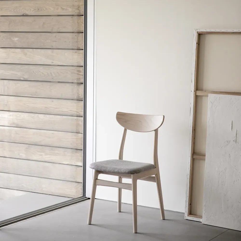 Rodham chair white pigmented oak/light gray