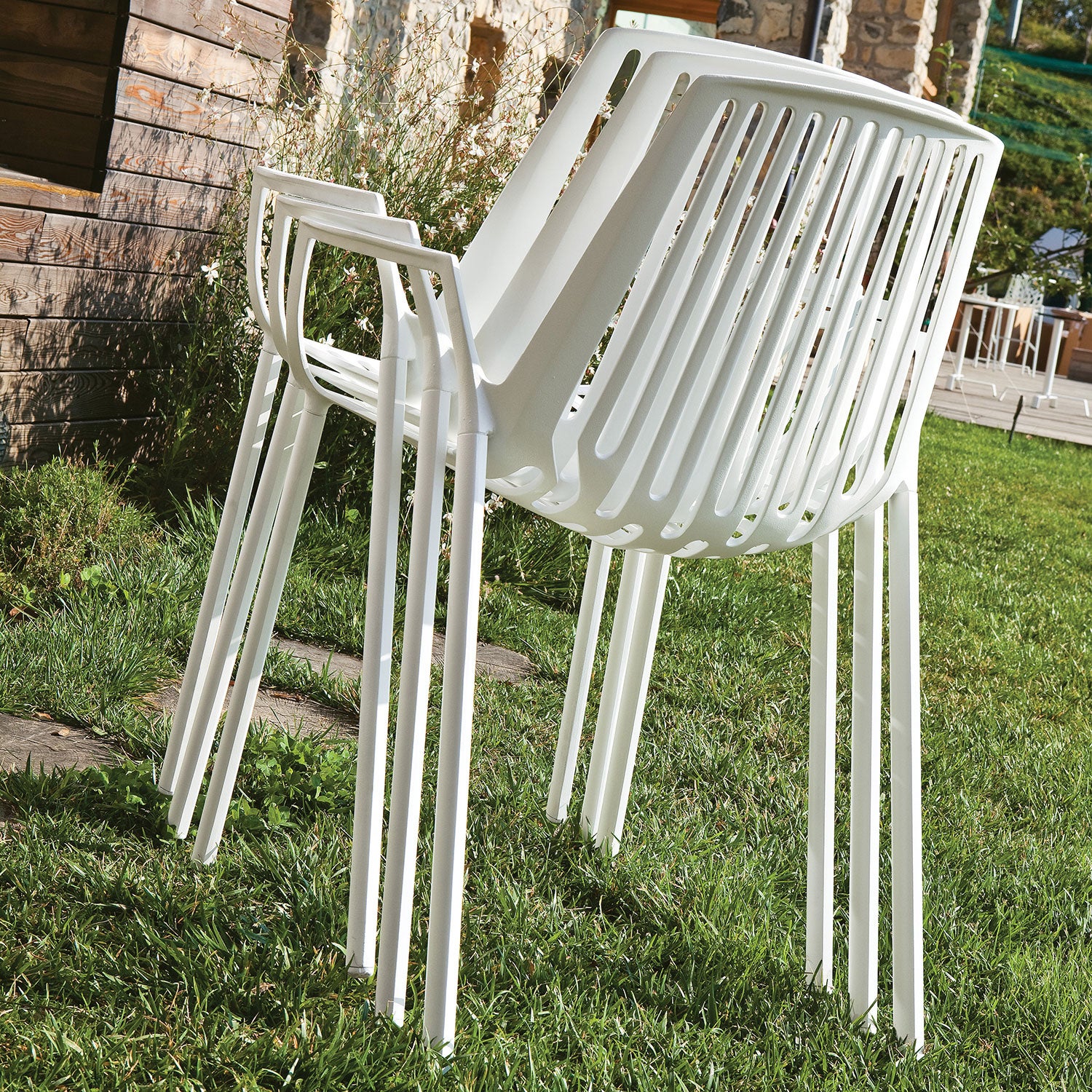 Rion armchair White