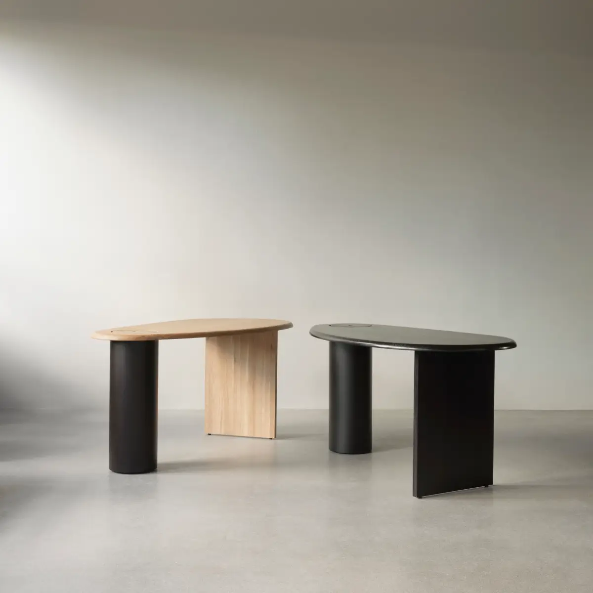 The Eclipse Desk Oak Black