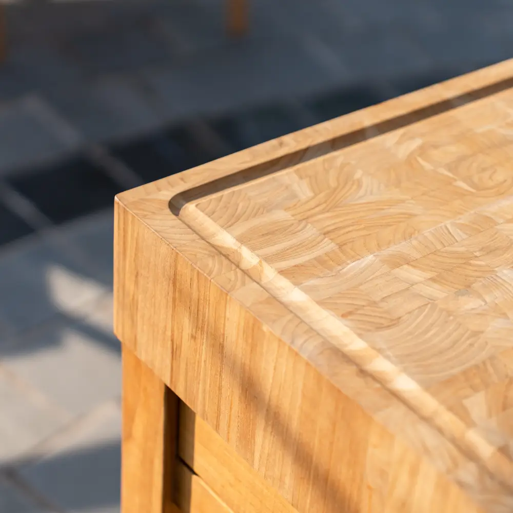 Ageröd chopping block incl. rain cover