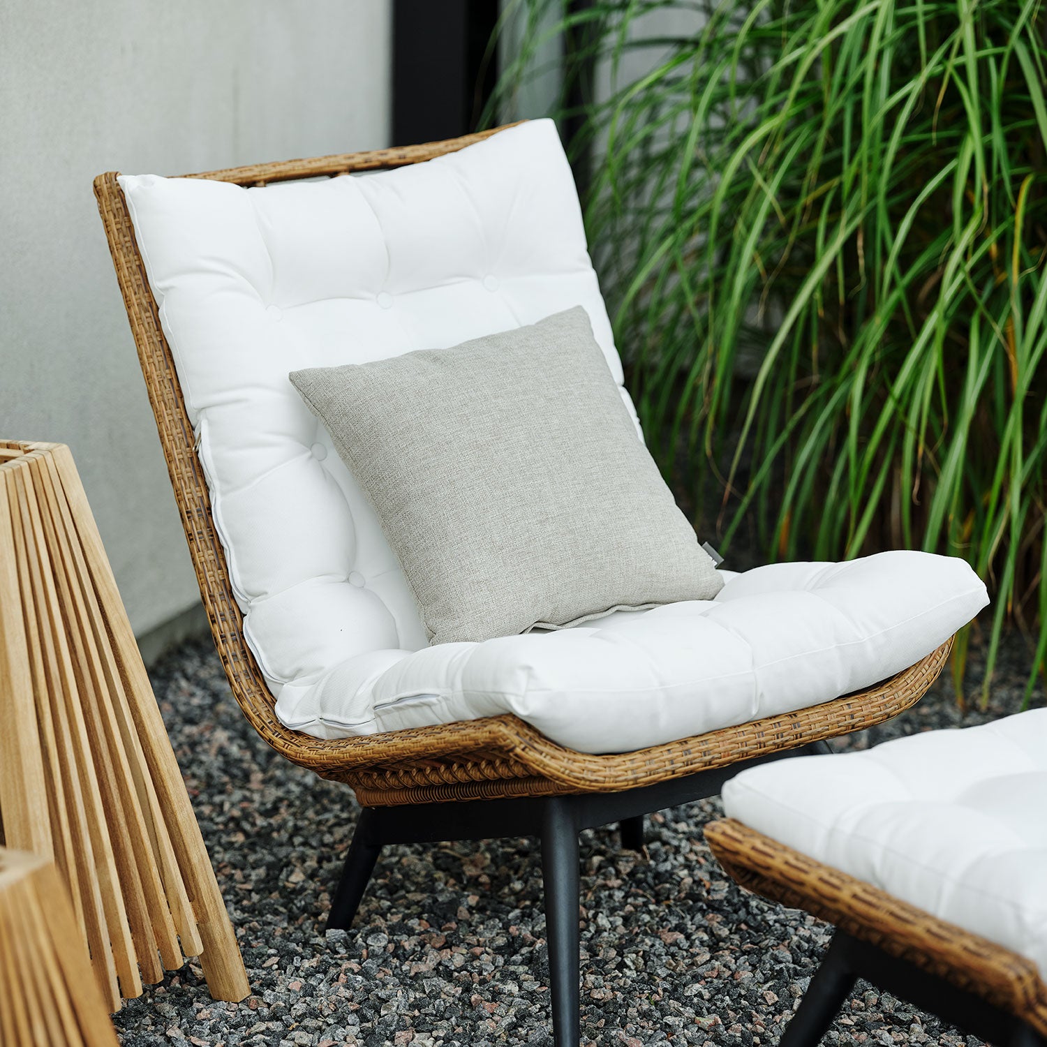 Covelo lounge armchair natural/white