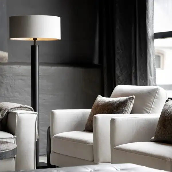 Andorra Armchair Colonella Linen