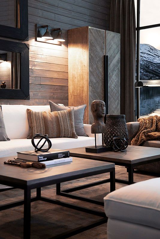 Carlo L Decoration Black