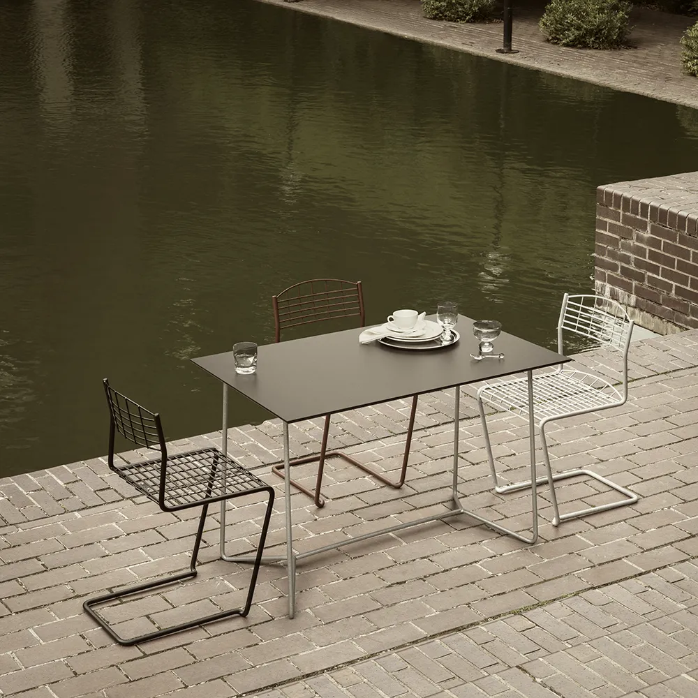 High Tech table 110 cm Charcoal / Hot-dip Galvanized