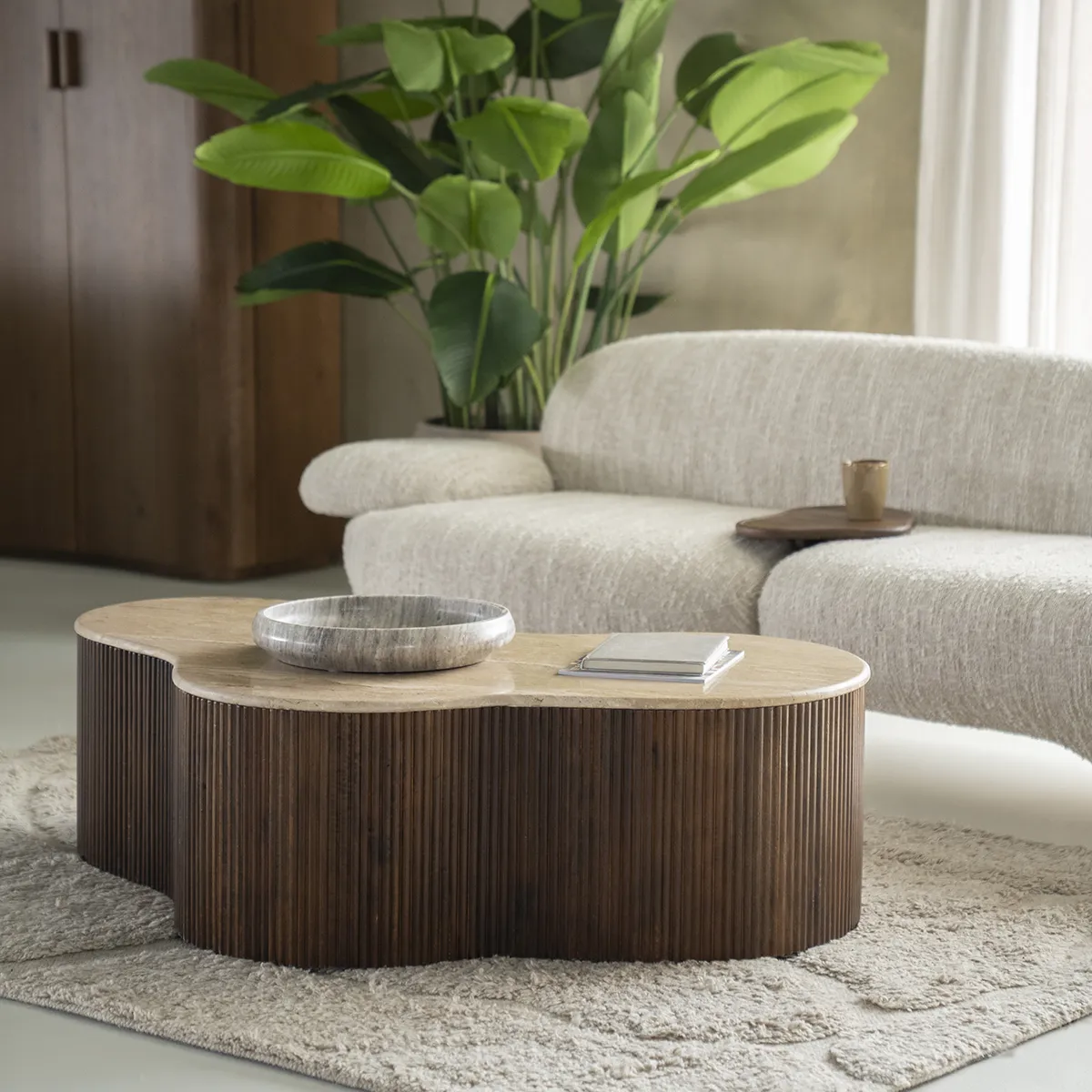 Mari Coffee table - 129x84x36 cm