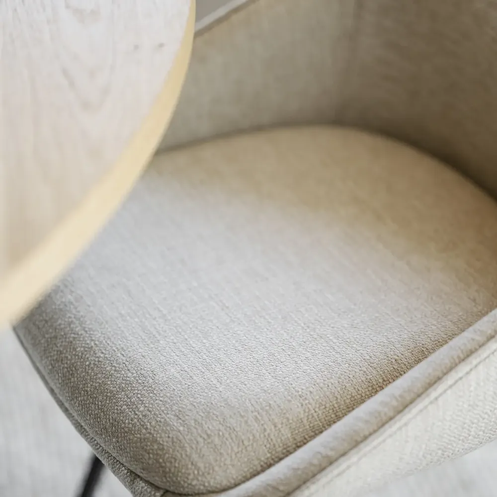 Alison dining chair lightbeige fabric/black metal legs