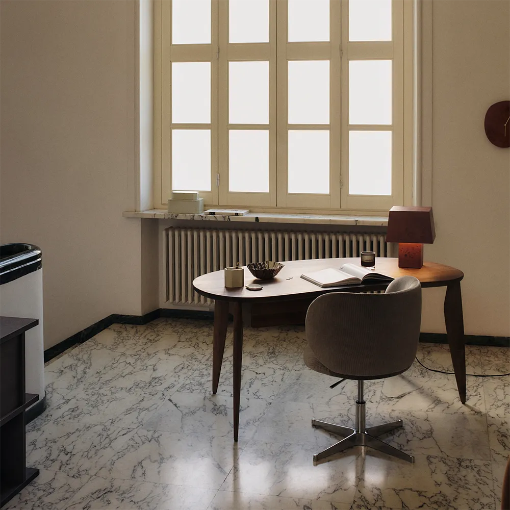 Table Feve in Walnut