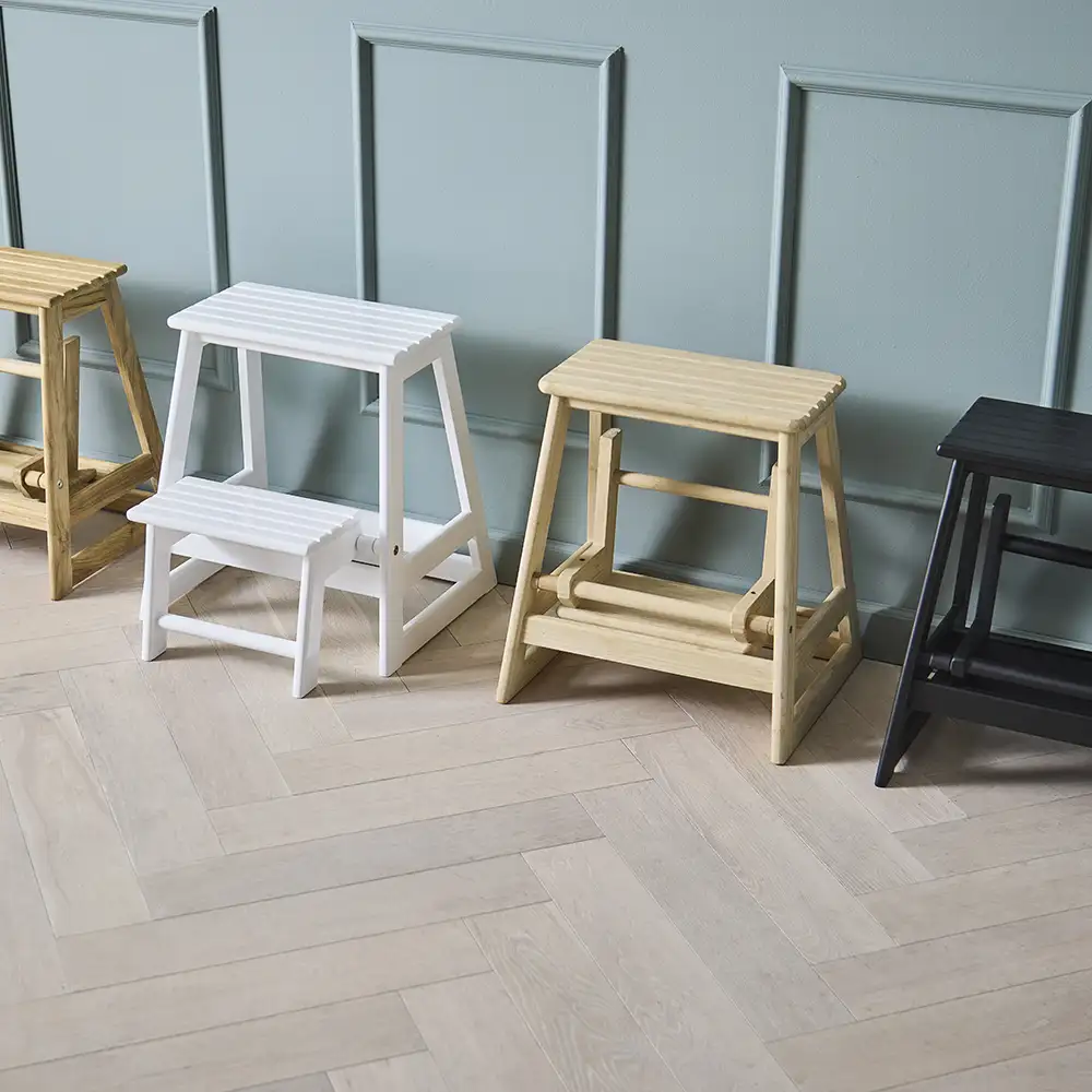 Scale Step Stool Black