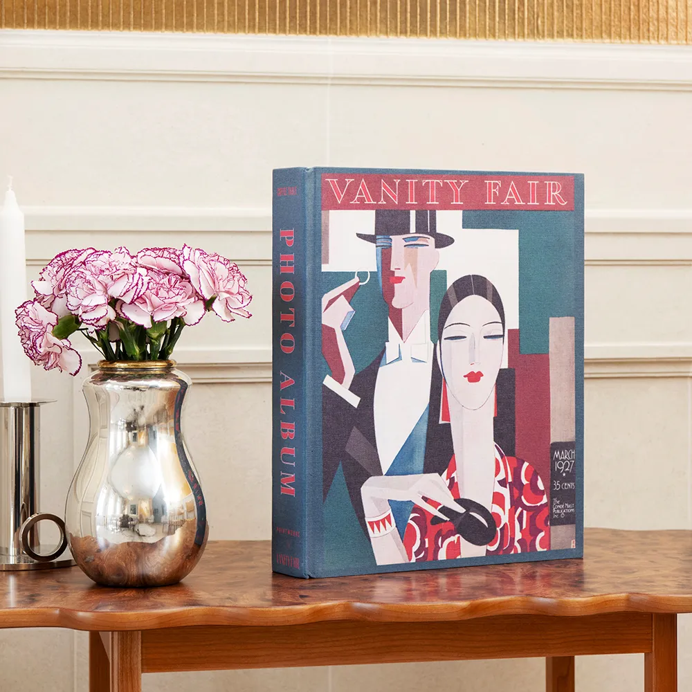 Photo Album Vanity Fair - March 1927 Cover
