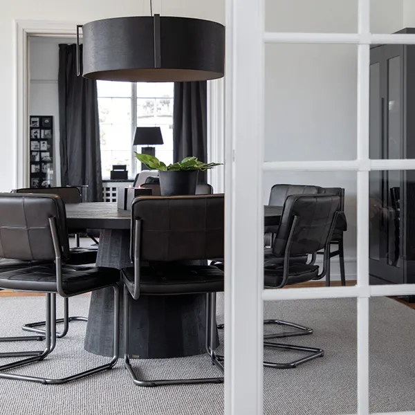 Josh & Carlos dining set