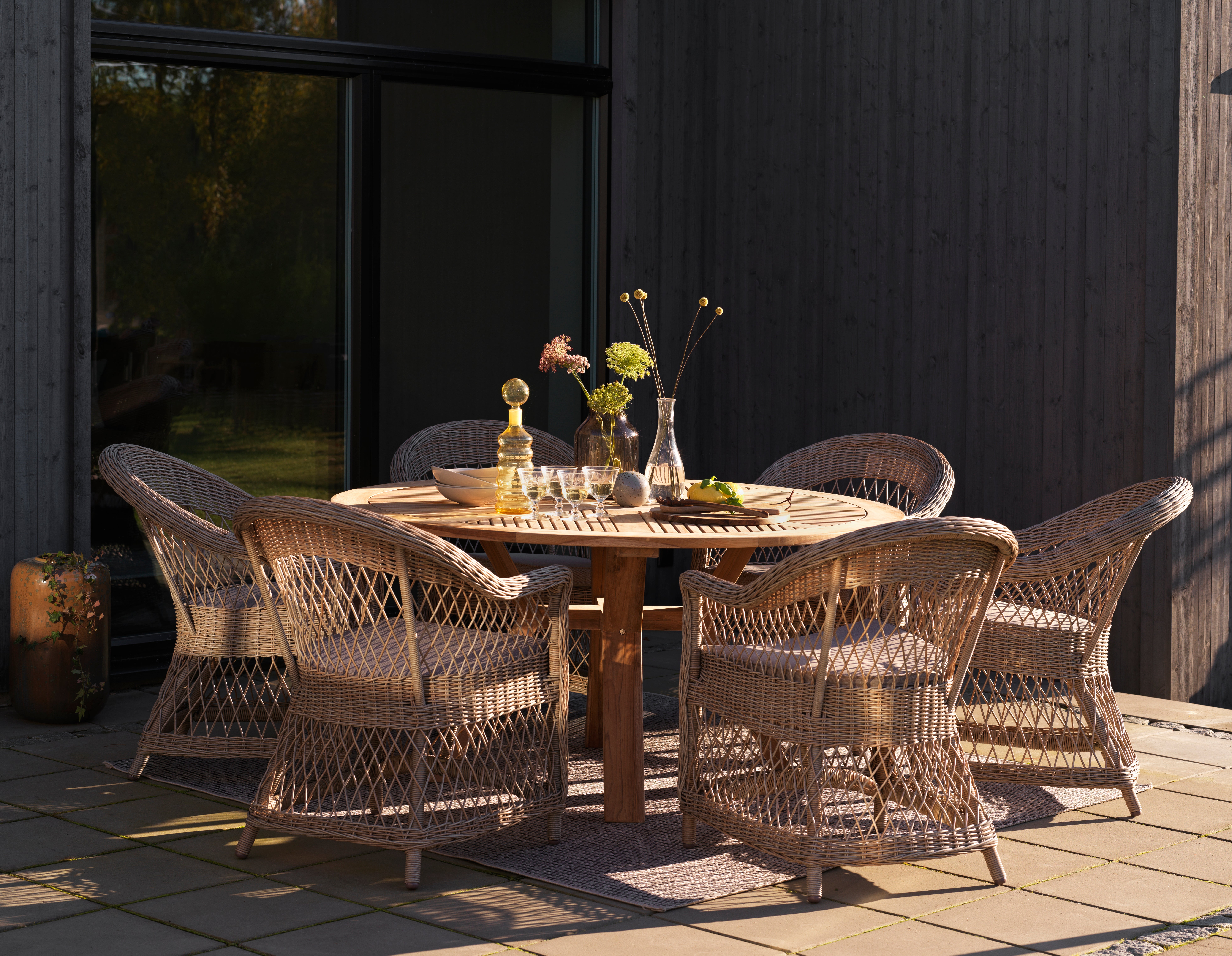 Circus dining table 150 cm teak