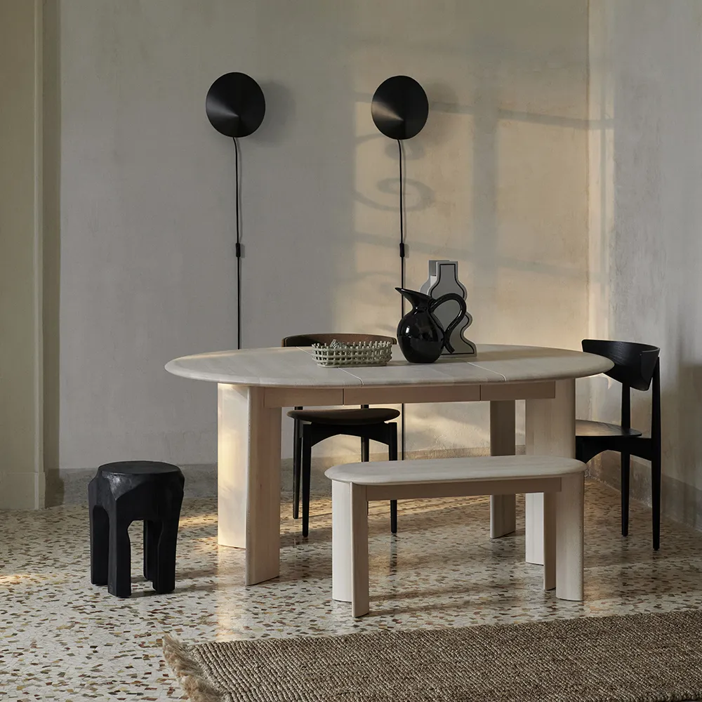 Bevel Dining table 117-217x117 cm - White Oiled Beech