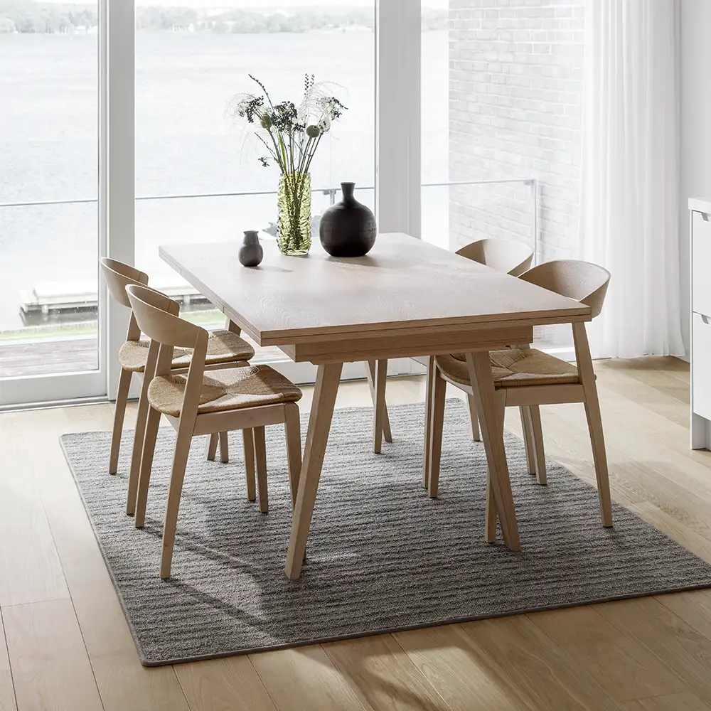 SM827 Dining chair Oak mocha brown lacquer oiled look