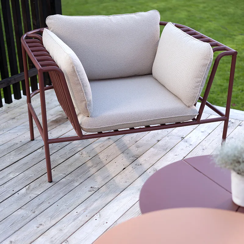 Collier armchair  Zin red / Teddy beige