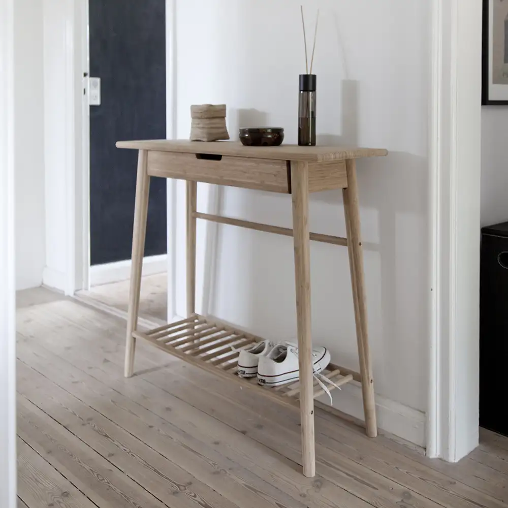 Noble Bamboo Relief Table