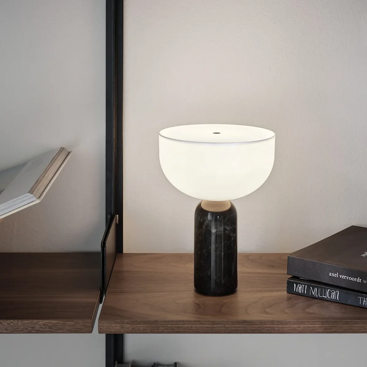 Kizu Portable Table Lamp Black Marble