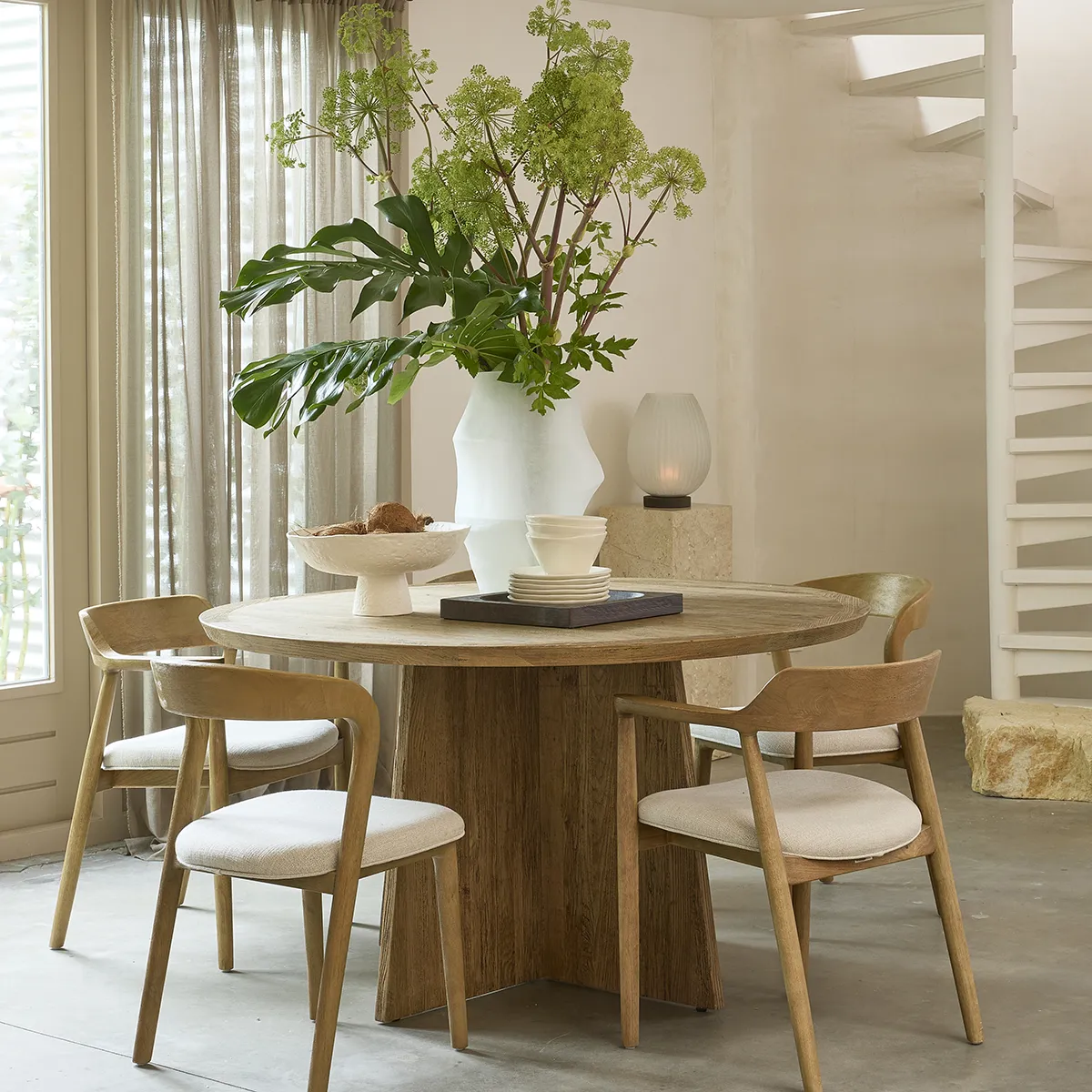Round Dining Table Zermatt Ø 140 cm